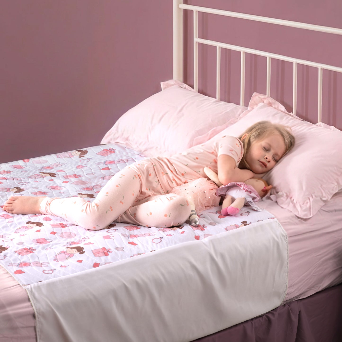 Washable Bed Pads for Toddlers with Tuckable Wings - 34"x36"