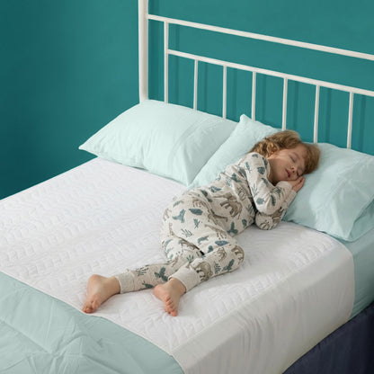 Washable Bed Pads for Toddlers with Tuckable Wings - 34"x36"